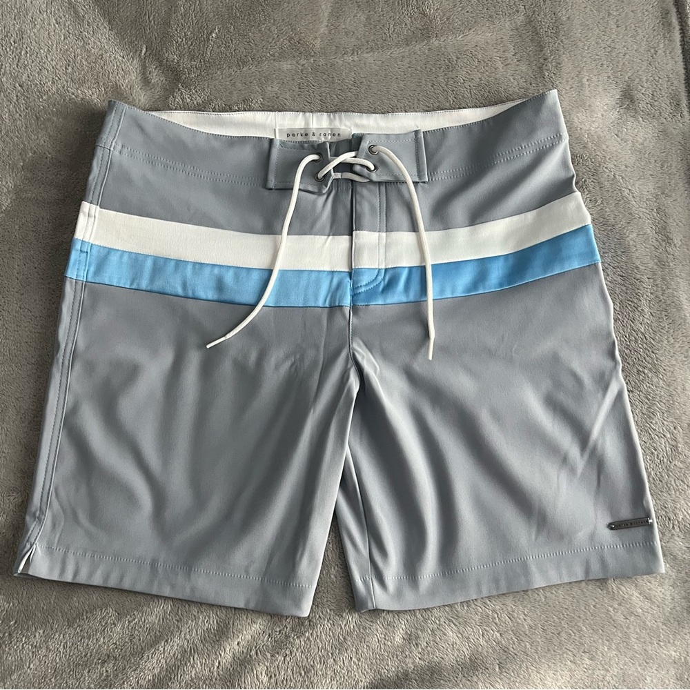 Parke & Ronen Men's Gray with white and blue Board Shorts 32